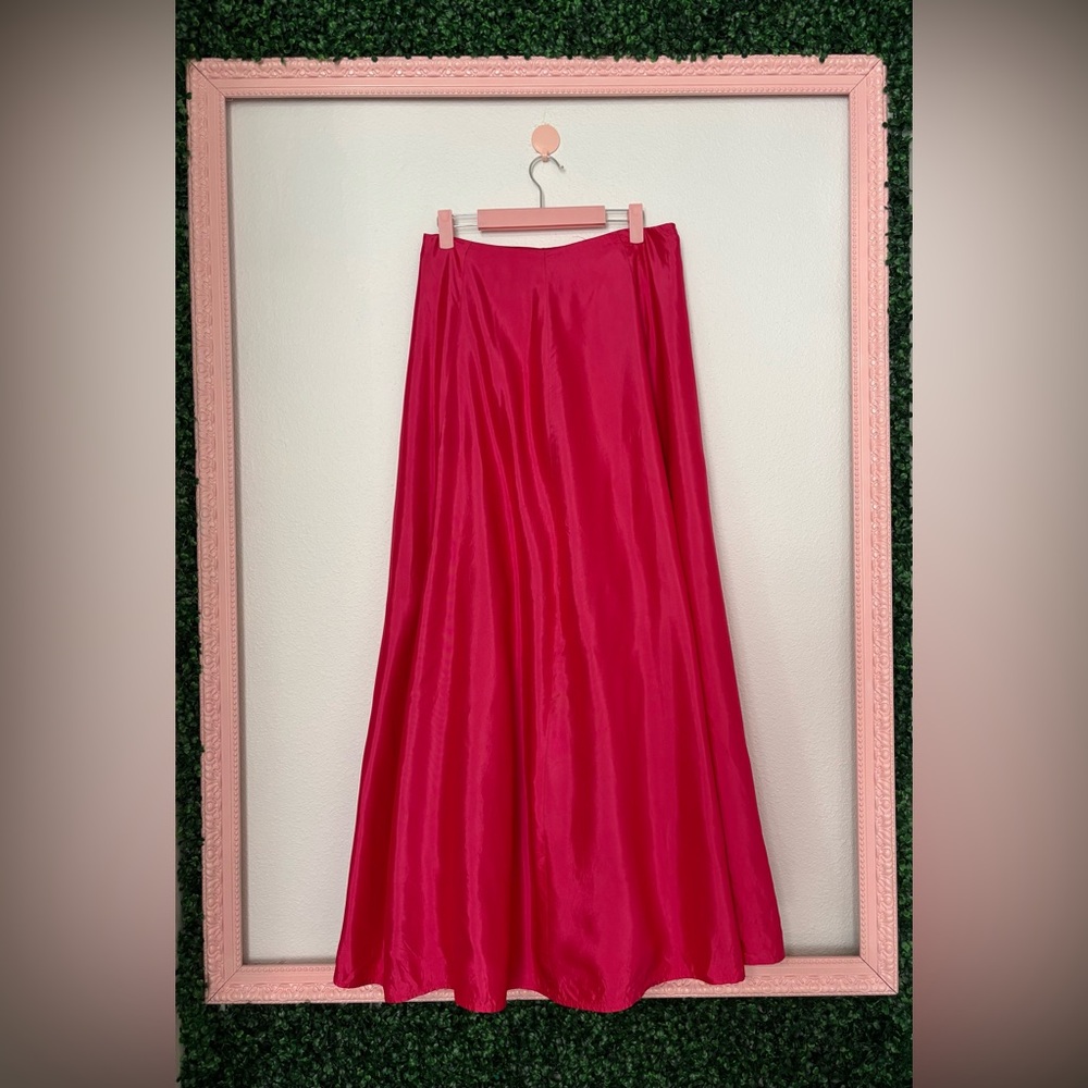 Vintage Jodi Kristopher Satin Skirt- no size tag - waist 15in length 40in